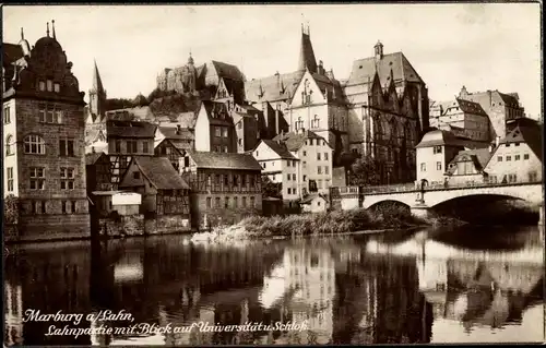 Ak Marburg an der Lahn, Lahnpartie mit Blick auf Universität und Schloss