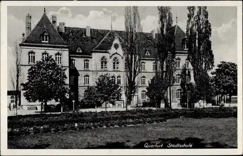 Ak Querfurt im Saalekreis, Stadtschule