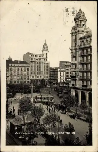 Ak Zaragoza Saragossa Aragonien, Plaza de la Constitucion, Straßenbahn