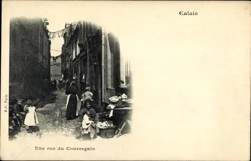 Ak Calais Pas de Calais, Une rue du Courregain