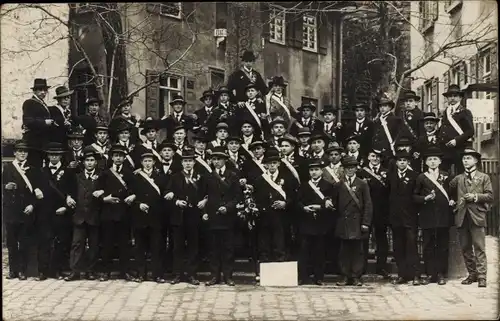 Foto Ak Böblingen in Württemberg, Festgesellschaft, Männer mit Schärpen