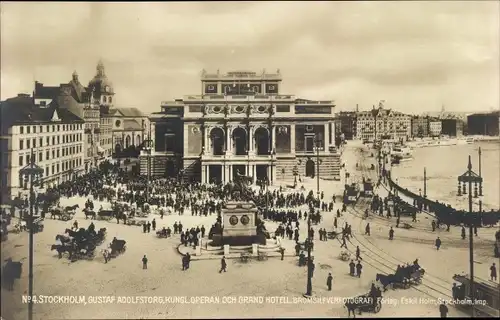 Ak Stockholm Schweden, Gustaf Adolfstorg, Kungl. Operan och Grand Hotel
