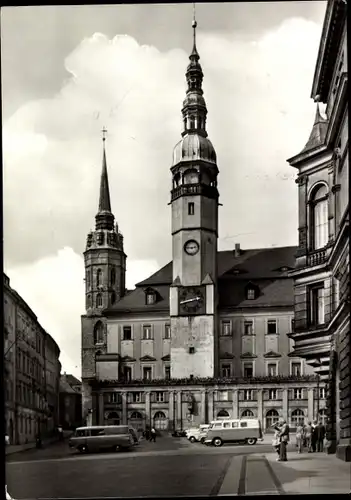 Ak Bautzen in der Oberlausitz, Rathaus am Hauptmarkt, Im Hintergrund der Petriturm