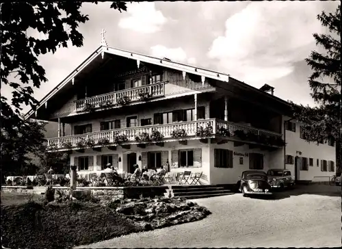 Ak Rottach Egern in Oberbayern, Gästehaus Höß, Außenansicht, Fahrzeuge