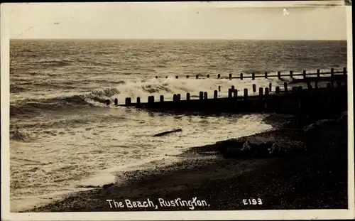 Ak Rustington Sussex England, The Beach