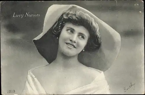 Ak Schauspielerin Lucy Nanon, Portrait mit Hut