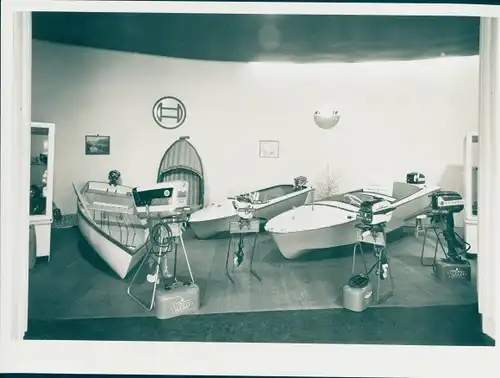 Foto Ritschy Motoren, Motorboote, Messestand, 22. März 1958