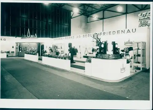 Foto Messestand, Askania Werke AG, Berlin Friedenau, 5. Oktober 1950