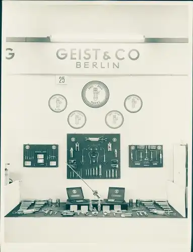 Foto Messestand, Geist & Co. Berlin, 3. Oktober 1950