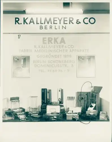 Foto Messestand, R. Kallmeyer & Co. Berlin, Fabrik medizinischer Apparate, 5. Oktober 1950