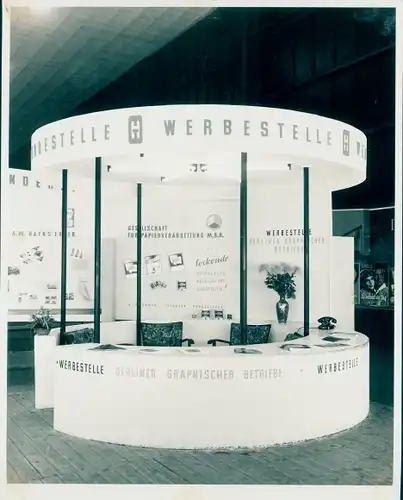 Foto Messestand, Werbestelle Berliner Graphischer Betriebe, Oktober 1950