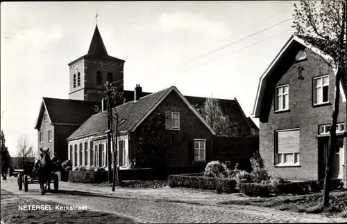 Ak Netersel Nordbrabant, Kerkstraat, Pferdefuhrwerk