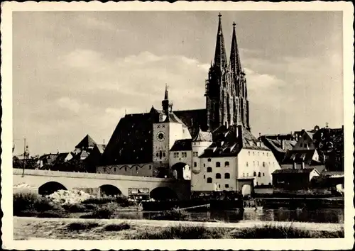 Ak Regensburg an der Donau Oberpfalz, Steinerne Brücke und Dom
