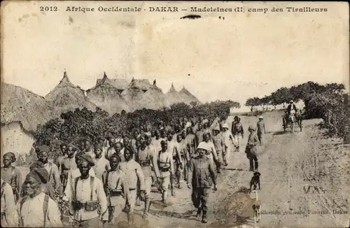 Ak Dakar Senegal, Madeleines camp des Tirailleurs