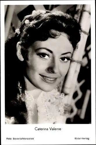 Ak Schauspielerin und Sängerin Caterina Valente, Portrait