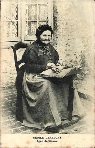 Ak Belgien, Cecile Lefebure agee de 90 ans, Klöpplerin