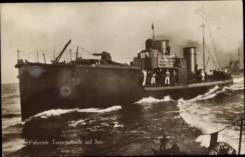 Ak Deutsche Kriegsschiffe, Fahrende Torpedoboote auf See