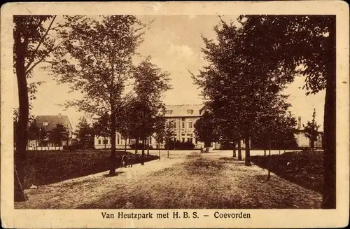 Ak Coevorden Drenthe, Van Heutzpark met H.B.S.