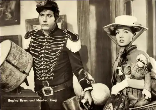 Ak Schauspielerin Regina Beyer, Schauspieler Manfred Krug, Hauptmann Florian von der Mühle, DEFA