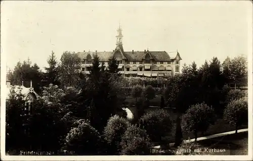 Foto Ak Friedrichroda im Thüringer Wald, Hindenburgplatz mit Kurhaus
