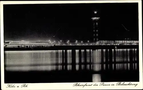 Ak Köln, Rheinfront der Pressa in Beleuchtung, Nacht