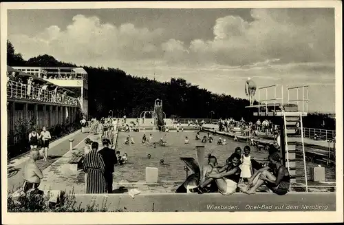 Ak Wiesbaden in Hessen, Opel-Bad auf dem Neroberg, Sprungturm, Badegäste