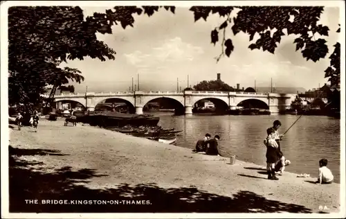 Ak Kingston upon Thames London England, The Bridge