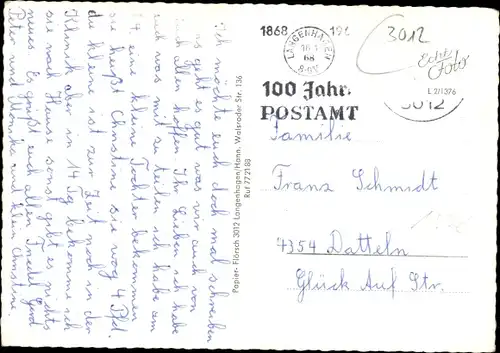 Ak Langenhagen in Niedersachsen, Ortsansichten, Kirche, Straßenpartie