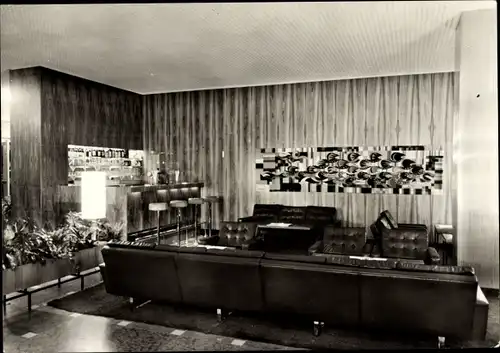 Ak Cottbus in der Niederlausitz, Hotel Lausitz, Hallenbar