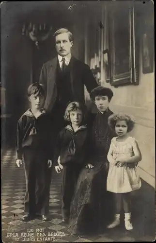Ak König Albert I. von Belgien, Elisabeth Gabriele in Bayern, Kinder, Portrait
