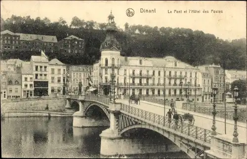 Ak Dinant Wallonien Namur, le Pont et l'Hôtel des Postes