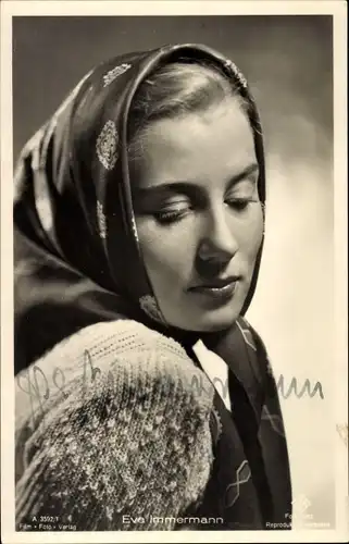 Ak Schauspielerin Eva Immermann, Portrait, Kopftuch, Autogramm