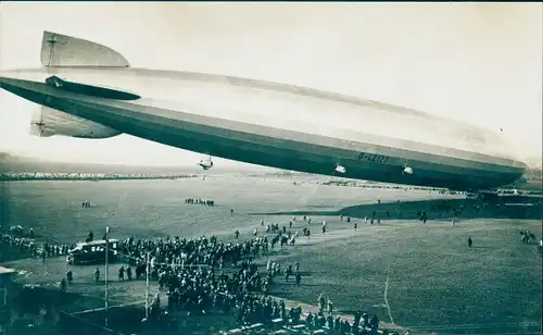 Foto Luftschiff LZ 127 Graf Zeppelin, Flugplatz