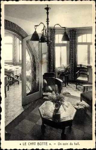 Ak Klemskerke De Haan Le Coq sur Mer Westflandern, Le Chat Botte, Un Coin du hall