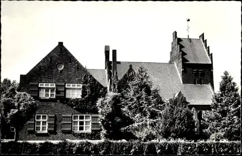 Ak Sevenum Limburg Niederlande, Pastorie met R. K. Kerk