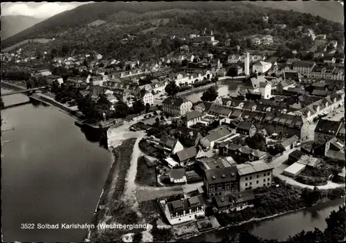 Ak Bad Karlshafen an der Oberweser Hessen, Fliegeraufnahme vom Ort