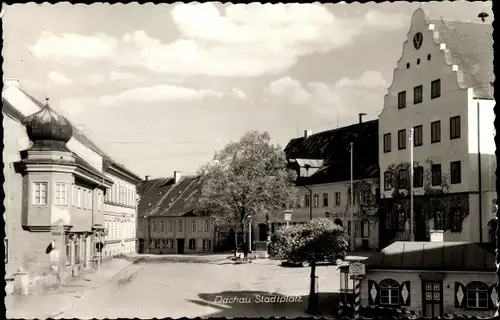 Ak Dachau Oberbayern, Partie am Stadtplatz, Straßenansicht