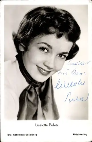 Ak Schauspielerin Liselotte Pulver, Portrait, Autogramm