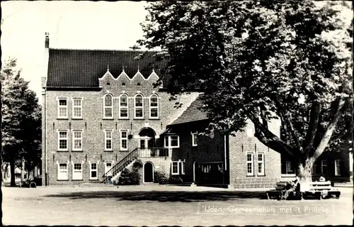 Ak Uden Nordbrabant, Gemeentehuis met 't Prilleke