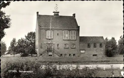 Ak Eethen Nordbrabant, Gemeentehuis