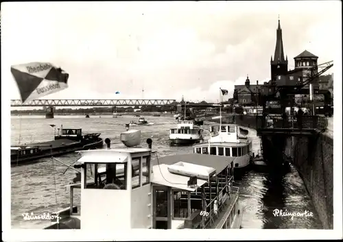 Ak Düsseldorf am Rhein, Rheinpartie, Brücke, Schiffe