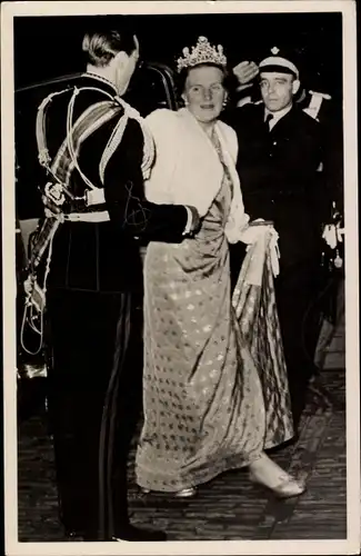 Ak Königin Juliana der Niederlande, Prinz Bernhard, Concertgebouw te Amsterdam 1948