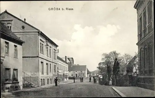 Ak Gröba Riesa an der Elbe Sachsen, Straßenpartie