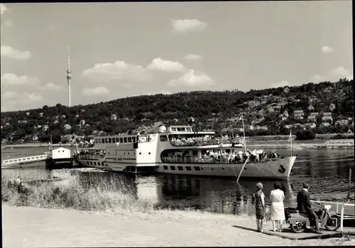 Ak Dresden Laubegast Elbe, MS Karl Marx am Anleger