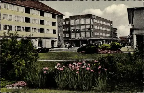 Ak Neumünster in Holstein, Hertie Kaufhaus, Parkanlage