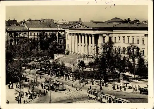 Ak Budapest Ungarn, Nemzeti Muzeum, Straßenbahnen