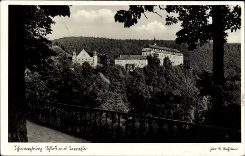 Ak Schwarzburg in Thüringen, Schloss v. d. Terrasse aus