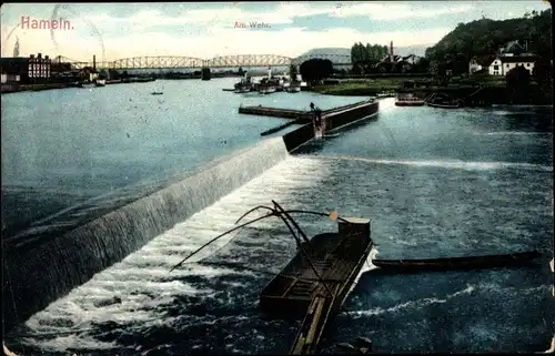 Ak Hameln an der Weser Niedersachsen, am Wehr, Brücke, Schiffe