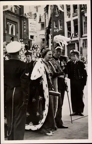 Ak Königin Juliana der Niederlande, Prinz Bernhard, inhuldiging Nieuwe Kerk Amsterdam 1948