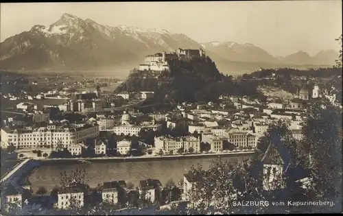 Ak Salzburg in Österreich, Totale vom Kapuzinerberg aus gesehen